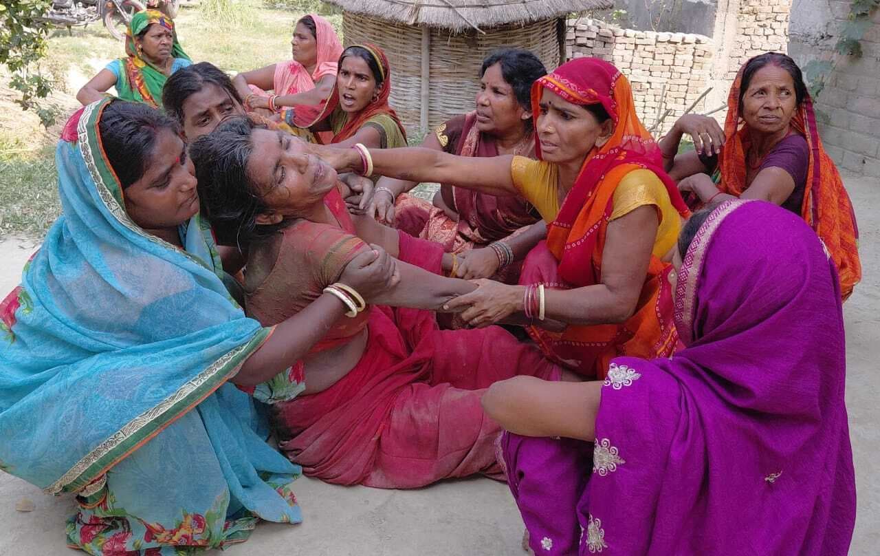 hajipur news. घर से बरामद हुआ विवाहिता का शव, ससुरालवाले फरार, हत्या का आरोप