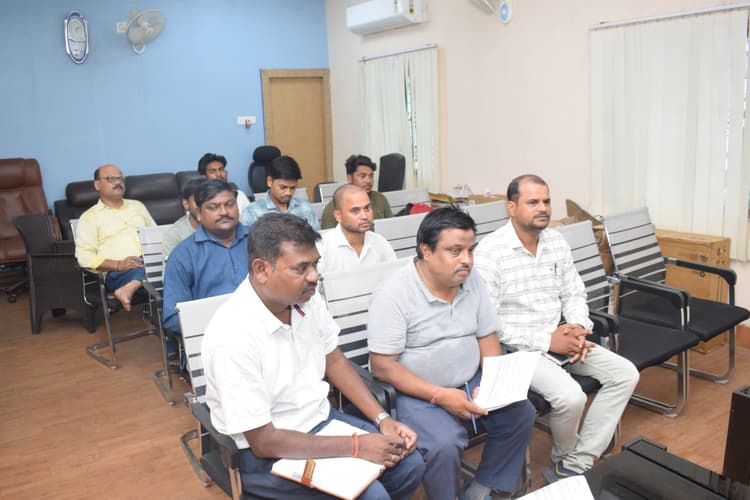 शाम छह से सुबह छह बजे तक क्रशर यूनिटों को नहीं मिलेगी बिजली : डीसी