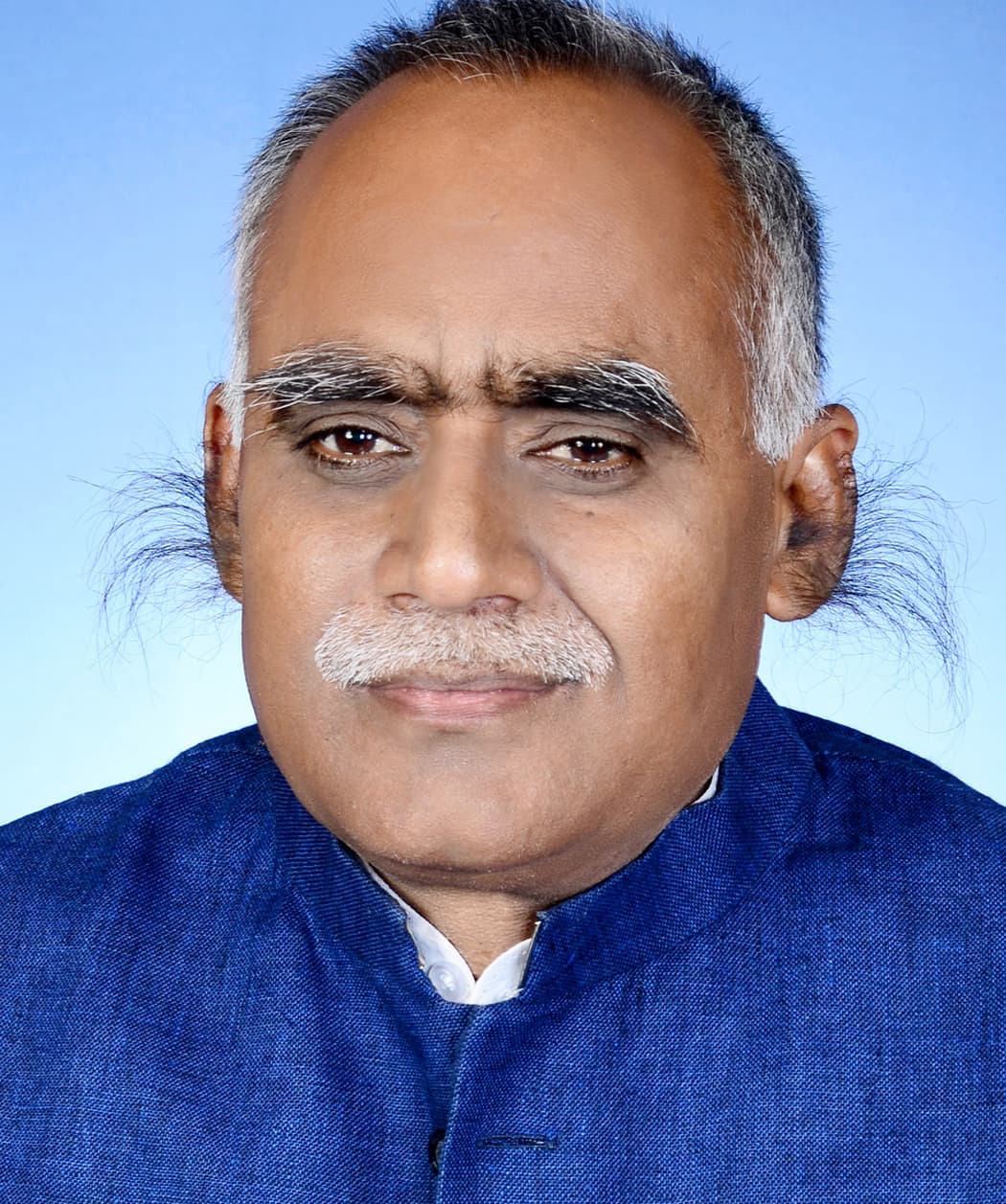 सभ्य समाज में हिंसा की कोई जगह नहीं : राजेन्द्र यादव