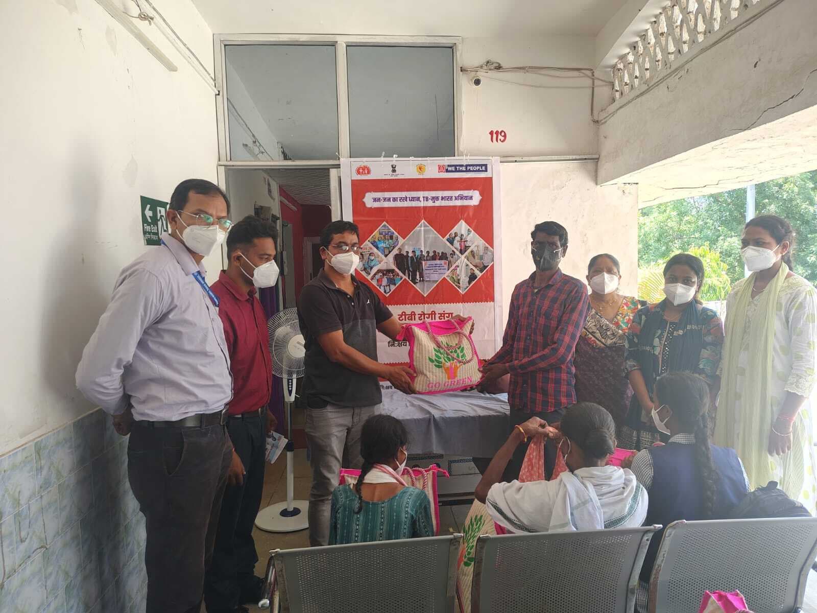 मरीजों को मिला पौष्टिक आहार किट