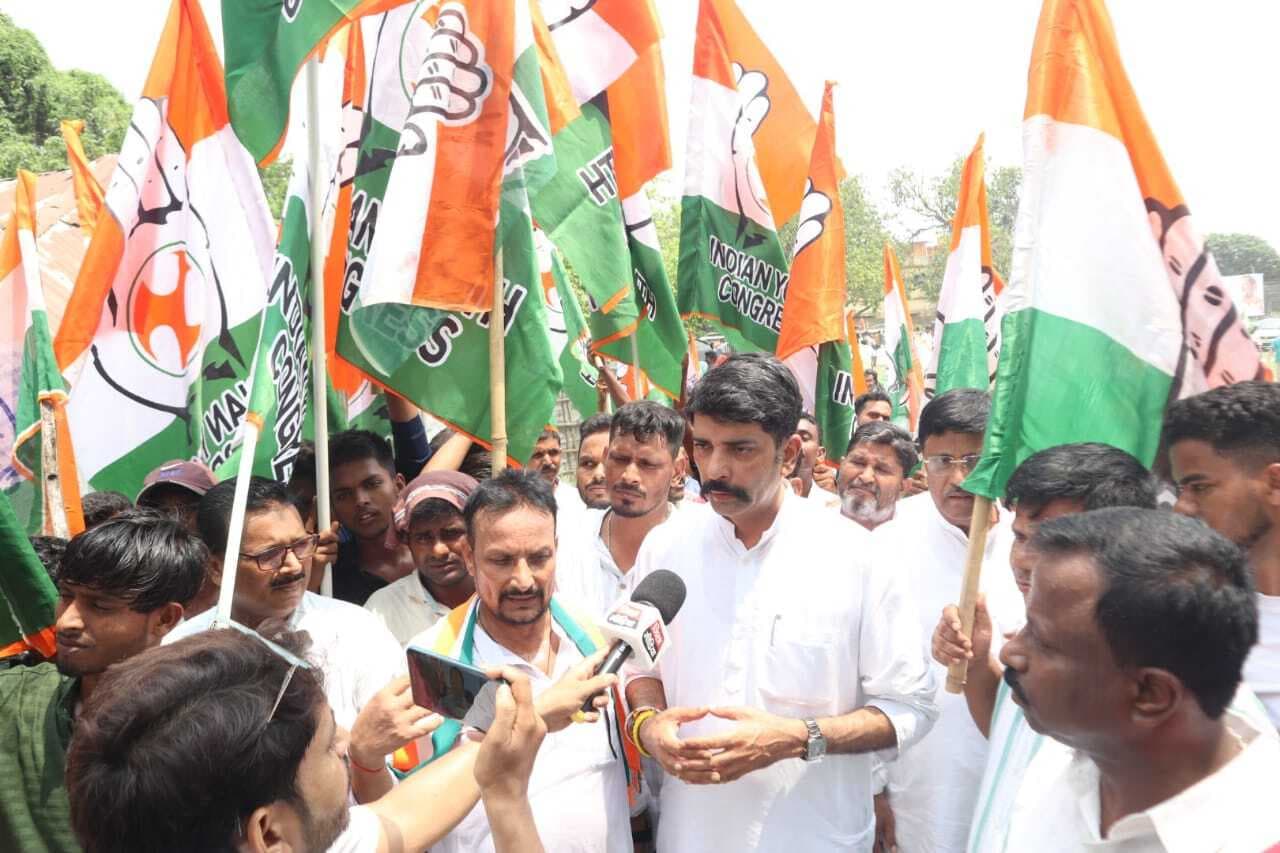 पूर्णिया में बेरोजगारी के सवाल पर कांग्रेस का रोषपूर्ण प्रदर्शन, जमकर की नारेबाजी