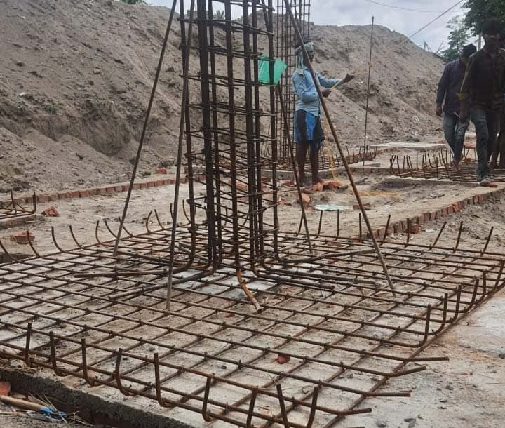 गुणवत्तापूर्ण निर्माण कराने की मांग