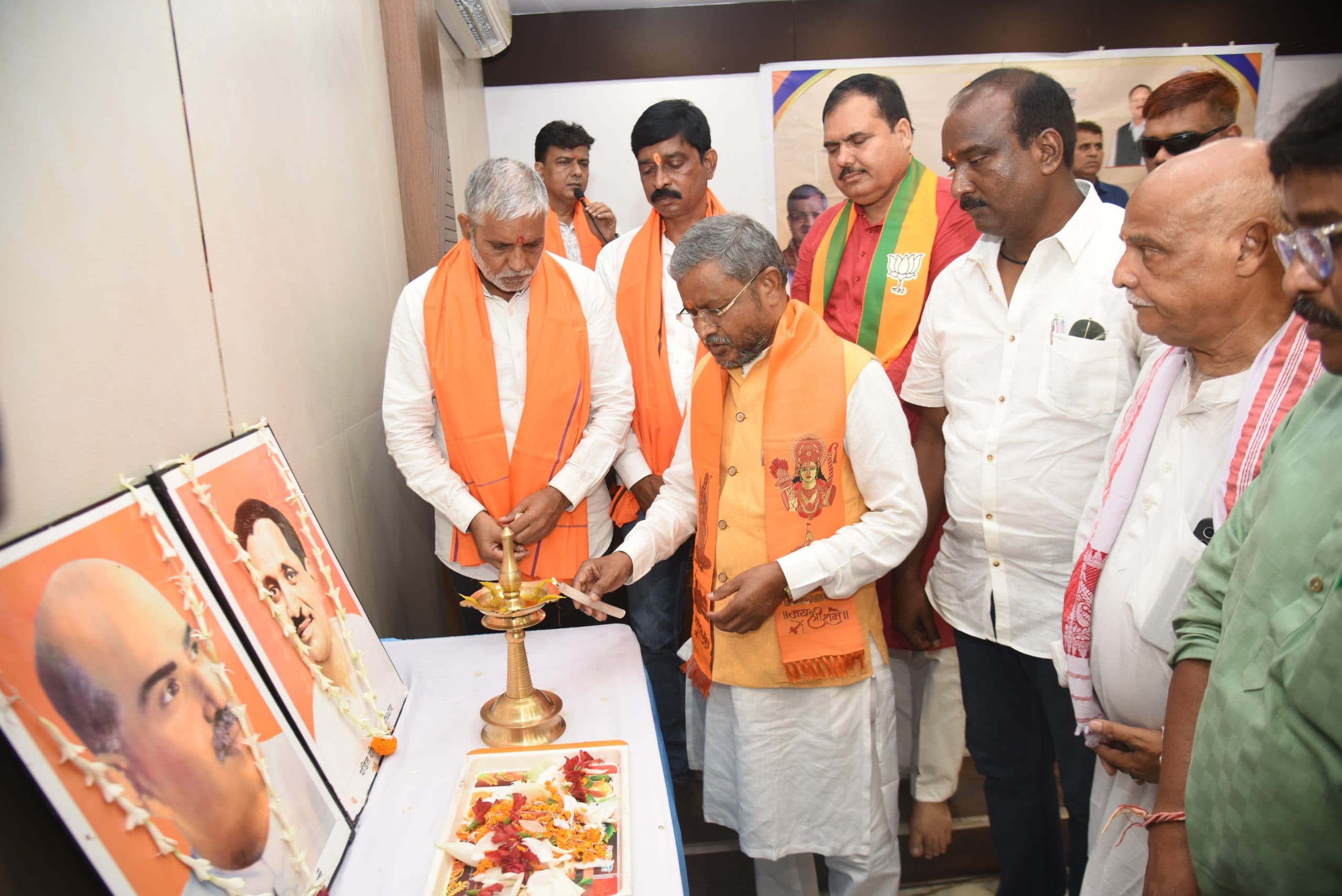 Jamshedpur news. पीएम मोदी के नेतृत्व मे भारत को वैश्विक मंच पर सशक्त पहचान मिली, अंतिम व्यक्ति तक पहुंच रहा है योजनाओं का लाभ : बाबूलाल मरांडी