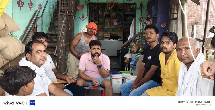 sasaram News : अपराधियों ने दिनदहाड़े हथियार का भय दिखाकर गल्ला दुकान से 45 हजार रुपये लूटे