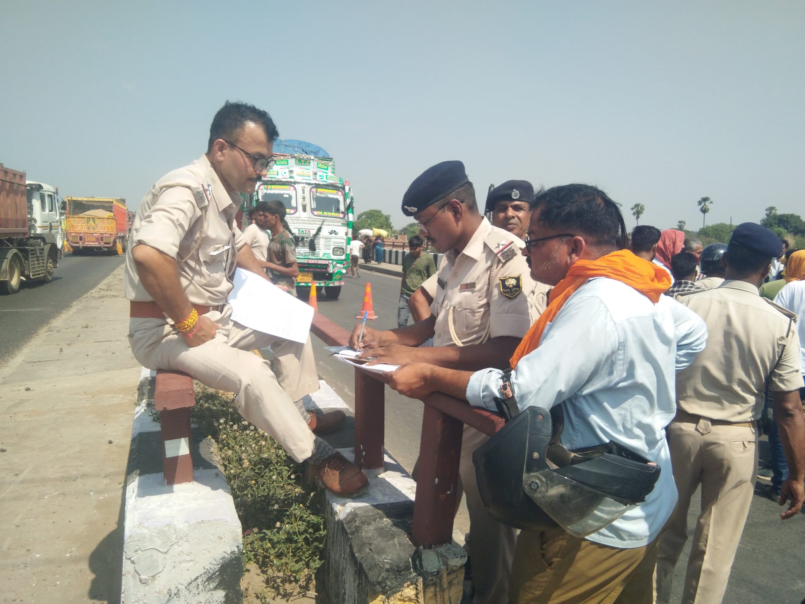 sasaram News : अज्ञात वाहन की टक्कर से बाइक सवार एलआइसी एजेंट की मौत