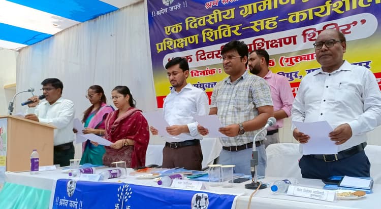 14 वर्ष से कम उम्र के बच्चों से काम लेने पर लगेगा ₹50000 तक का जुर्माना