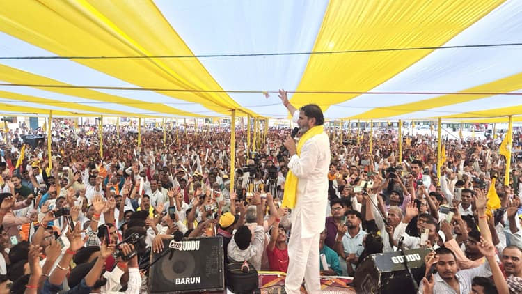 Aurangabad News : बिहार की जनता से वोट लेकर गुजरात में फैक्ट्री लगा रहे मोदी : प्रशांत