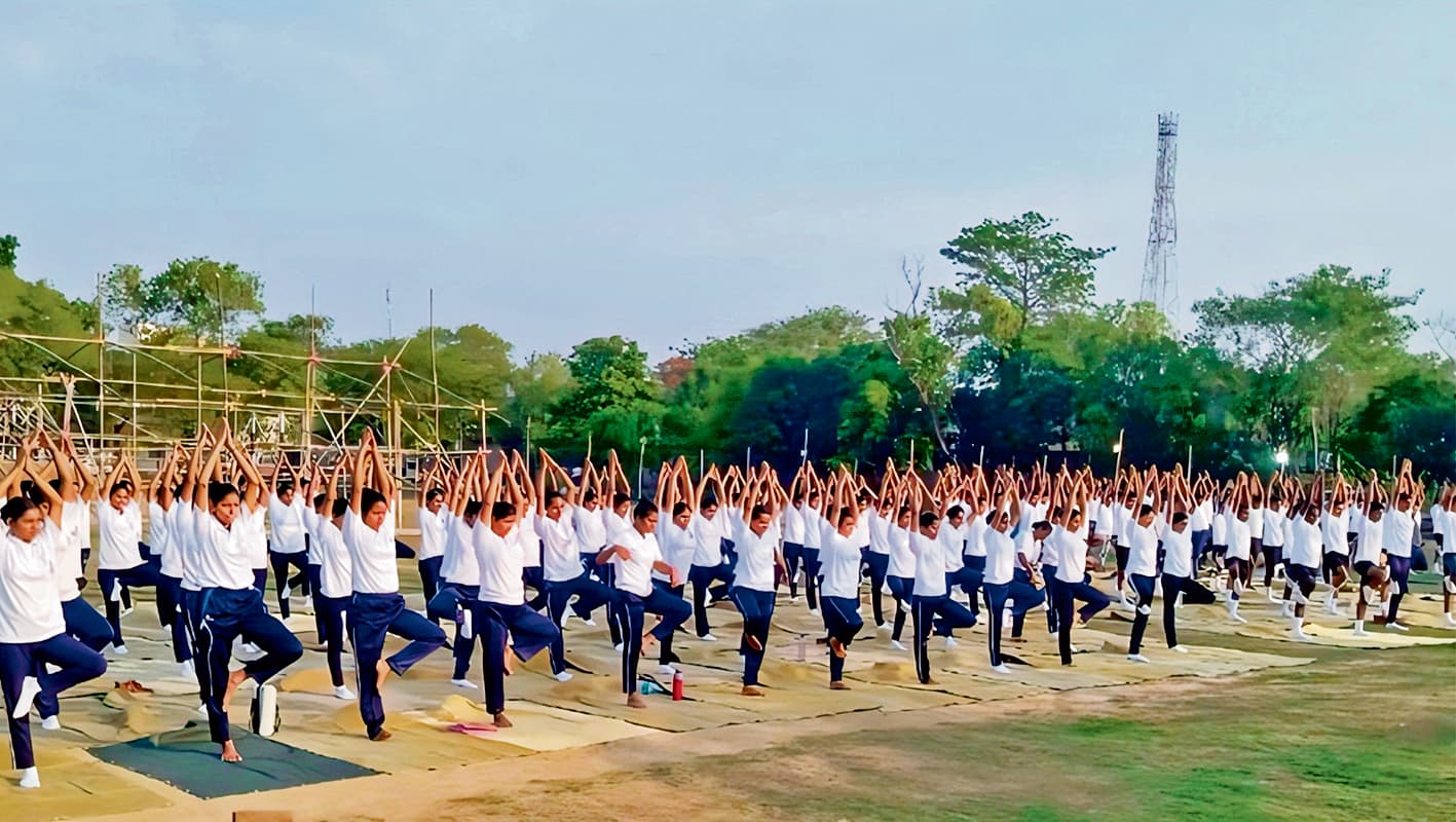 jehanabad News : पुलिसकर्मियों के मानसिक और शारीरिक स्वास्थ्य के लिए योग-ध्यान कार्यशाला जारी