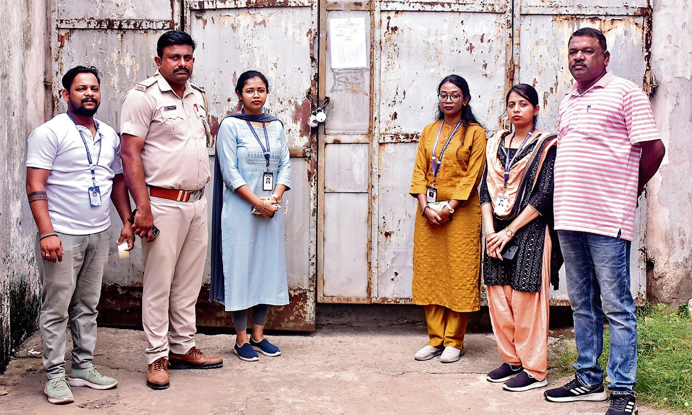 Rourkela News: बगैर लाइसेंस चल रही बोतलबंद पानी की फैक्ट्री को आरएमसी ने किया सील