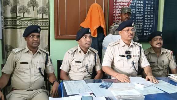 पूर्व के मारपीट का बदला लेने की नीयत की थी हत्या, हत्यारोपी गिरफ्तार