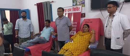 रक्तदान शिविर में 20 यूनिट रक्त संग्रह