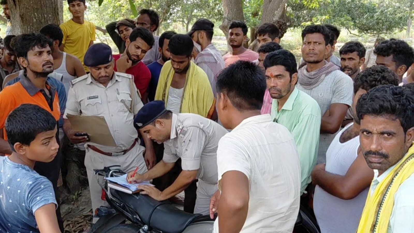 hajipur news. बागीचे में फंदे से झूलता मिला किशोर का शव, हत्या का आरोप