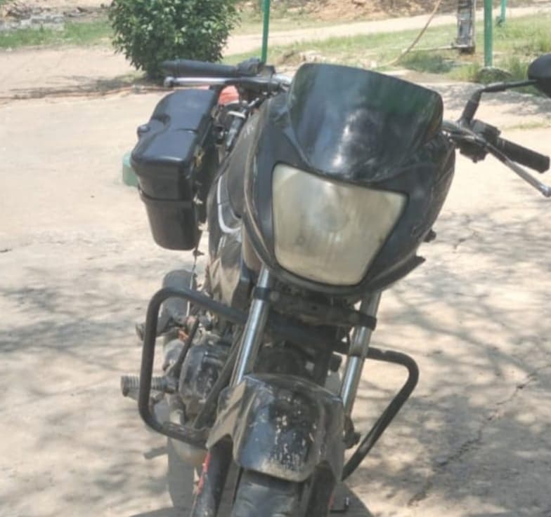 चोरी की बाइक के साथ एक चोर गिरफ्तार