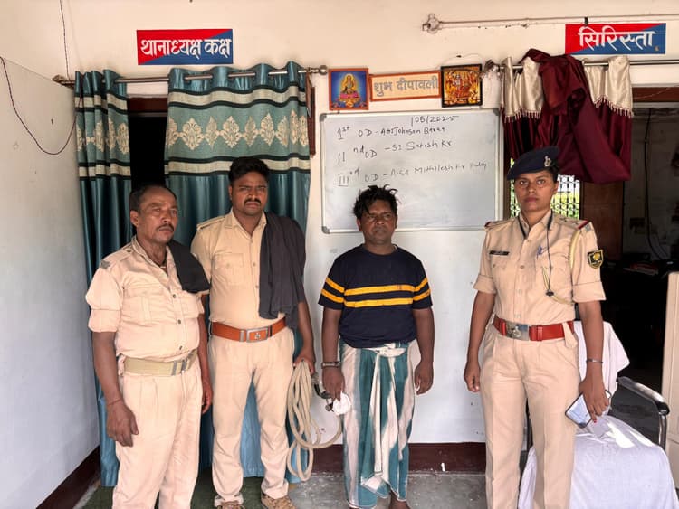 102.35 ग्राम स्मैक के साथ तस्कर गिरफ्तार