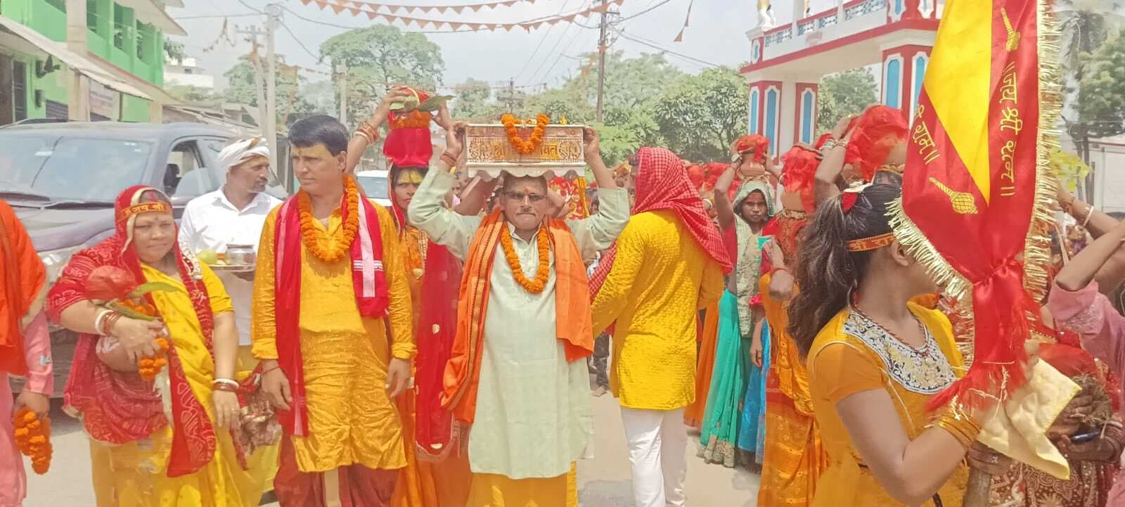दस दिवसीय राम कथा एवं शिव कथा को लेकर निकाली भव्य कलशयात्रा