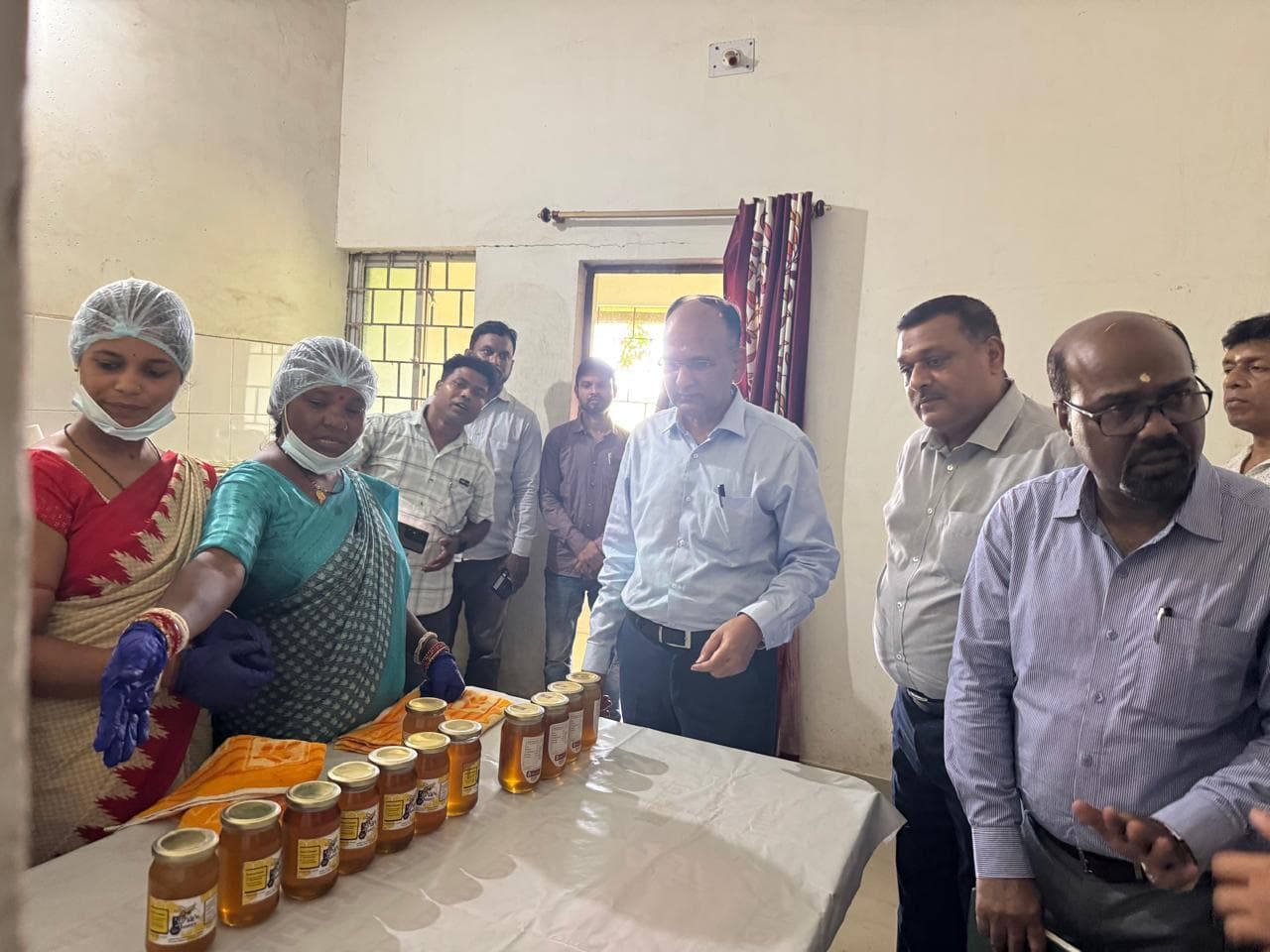 Jamshedpur news. भारत सरकार के जनजातीय कार्य मंत्रालय के संयुक्त सचिव बोड़ाम एवं जमशेदपुर सदर प्रखंड का किया दौरा