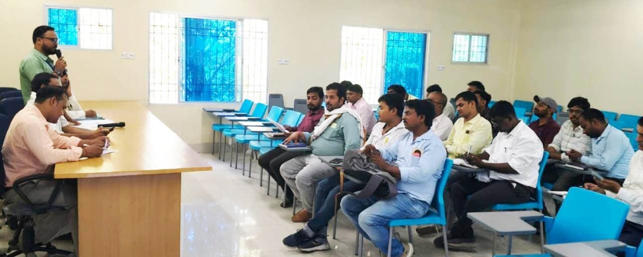 Aurangabad News : विस चुनाव : प्रशासनिक तैयारी व राजनीतिक हलचल पकड़ रही जोर