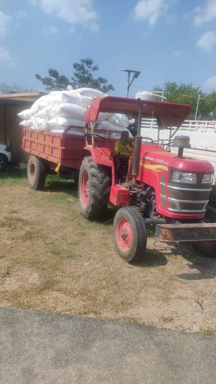 991 किलो डोडा लदा ट्रैक्टर पकड़ाया, चालक सहित दो फरार