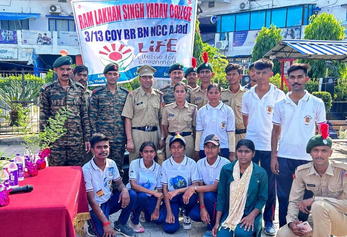 पर्यावरण अनुकूल जीवनशैली को बढ़ावा देने के लिए कैडेटस ने नुक्कड़ नाटक का  किया मंचन