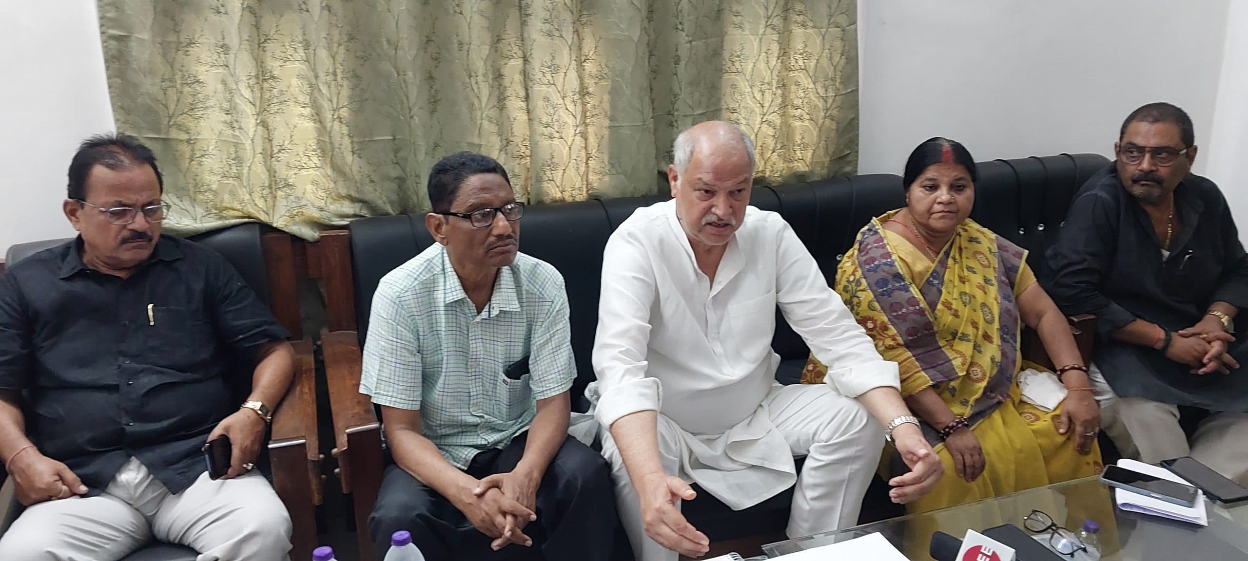 स्वास्थ्य व शिक्षा की हालत बदतर, विशेष चिकित्सकों की कमी, डॉ शकील