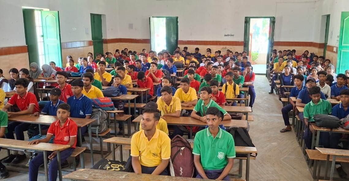 खून की कमी से न जाए किसी की जान, रक्तदान के लिए आगे आएं युवा