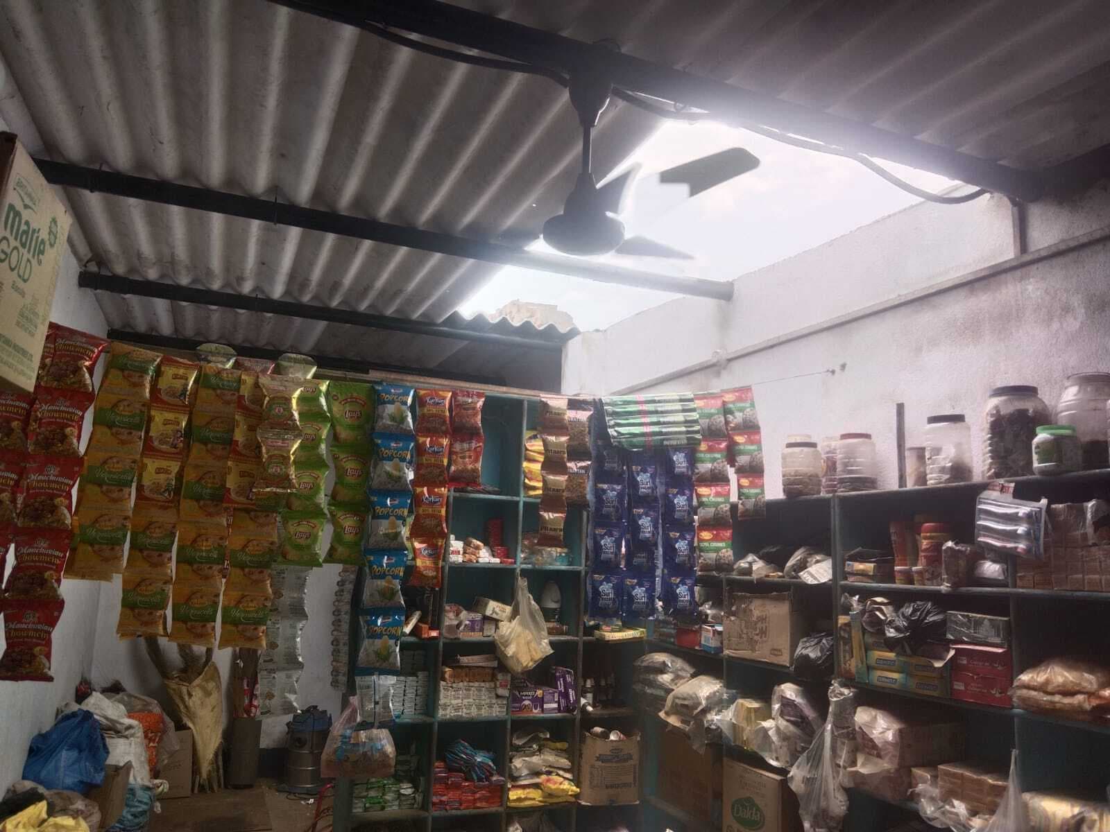 एक ही रात चोरों ने चार दुकान में की चोरी