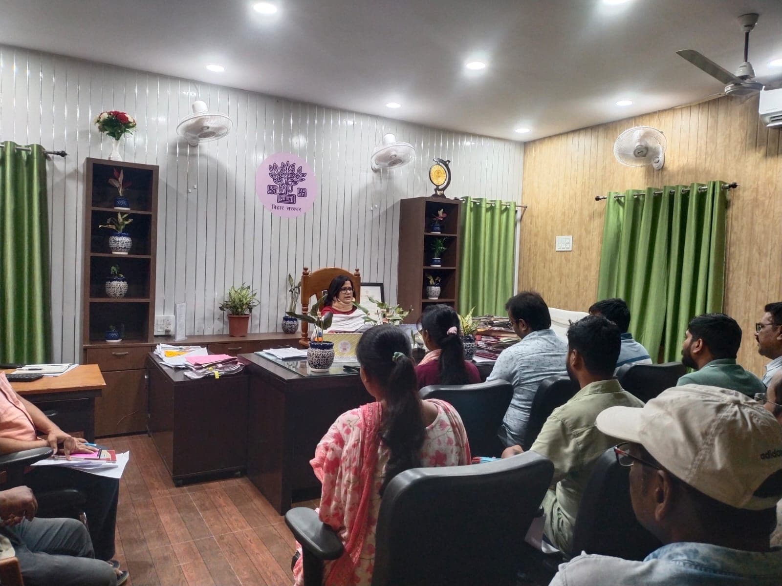 जिप योजनाओं की डीडीसी ने की समीक्षा