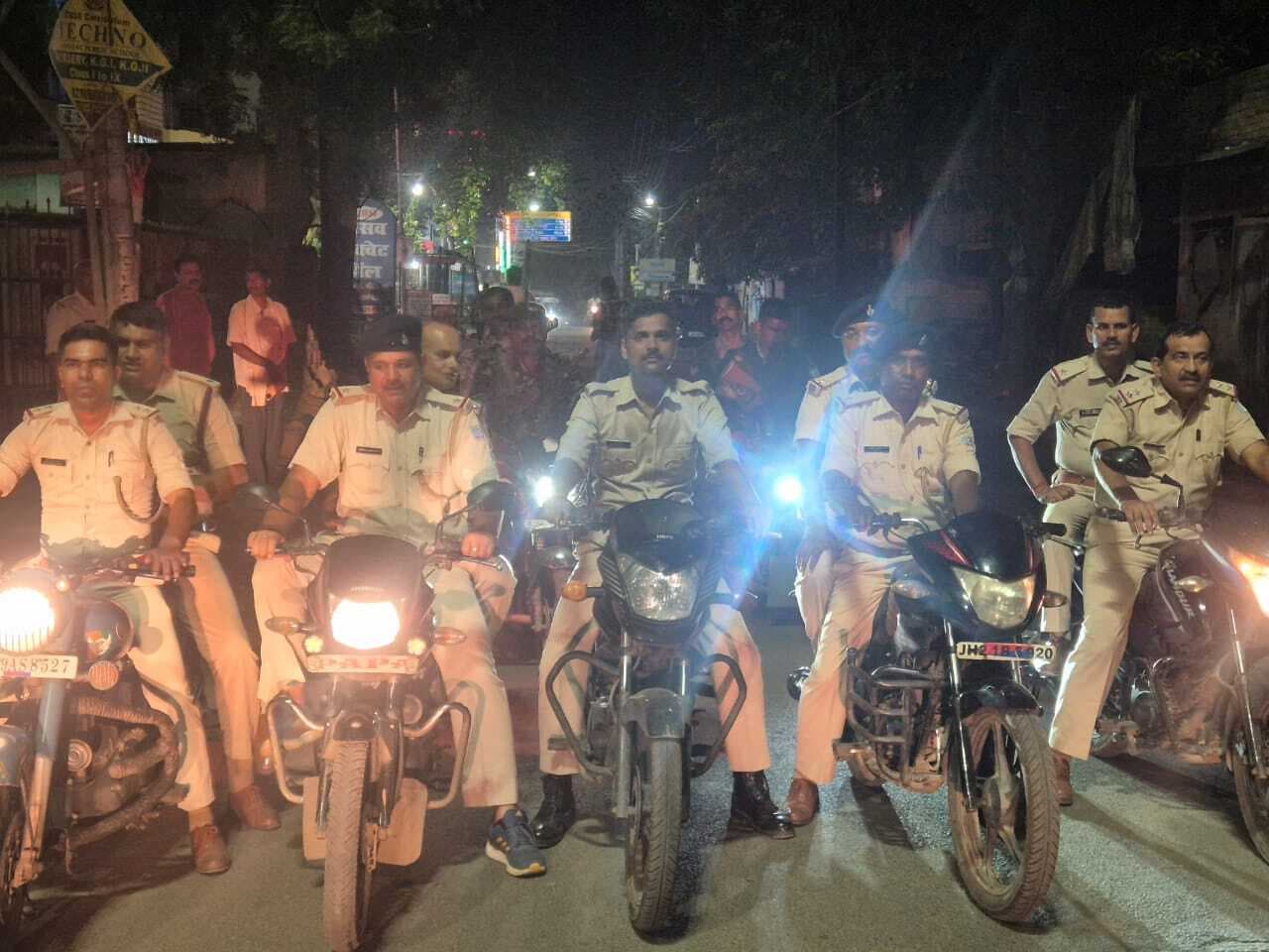 नगर थाना व जिरवाबाड़ी थाना क्षेत्र में हुई बाइक पेट्रोलिंग गश्ती