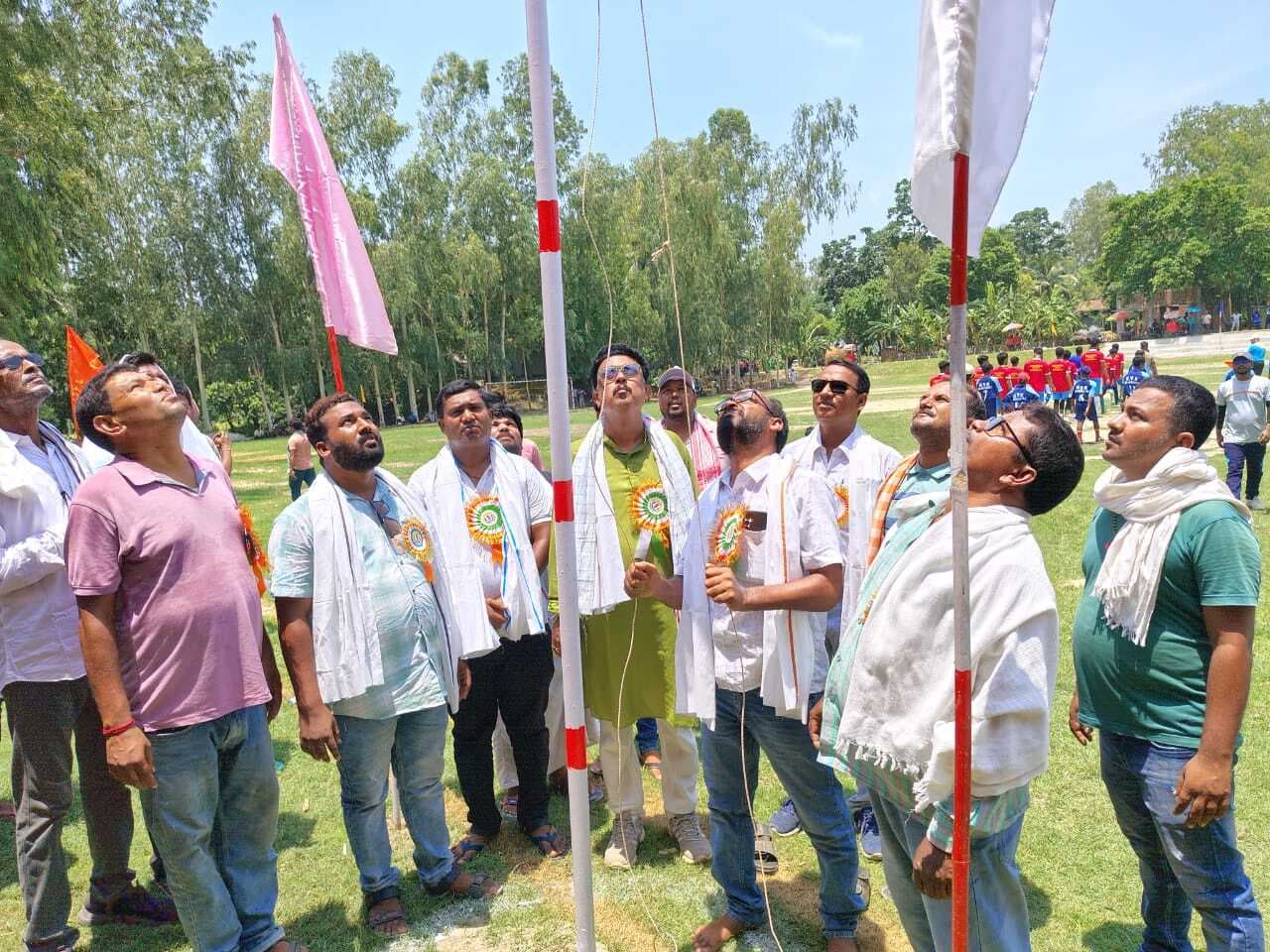 श्रीधर दियारा में दो दिवसीय फुटबॉल टूर्नामेंट का शुभारंभ