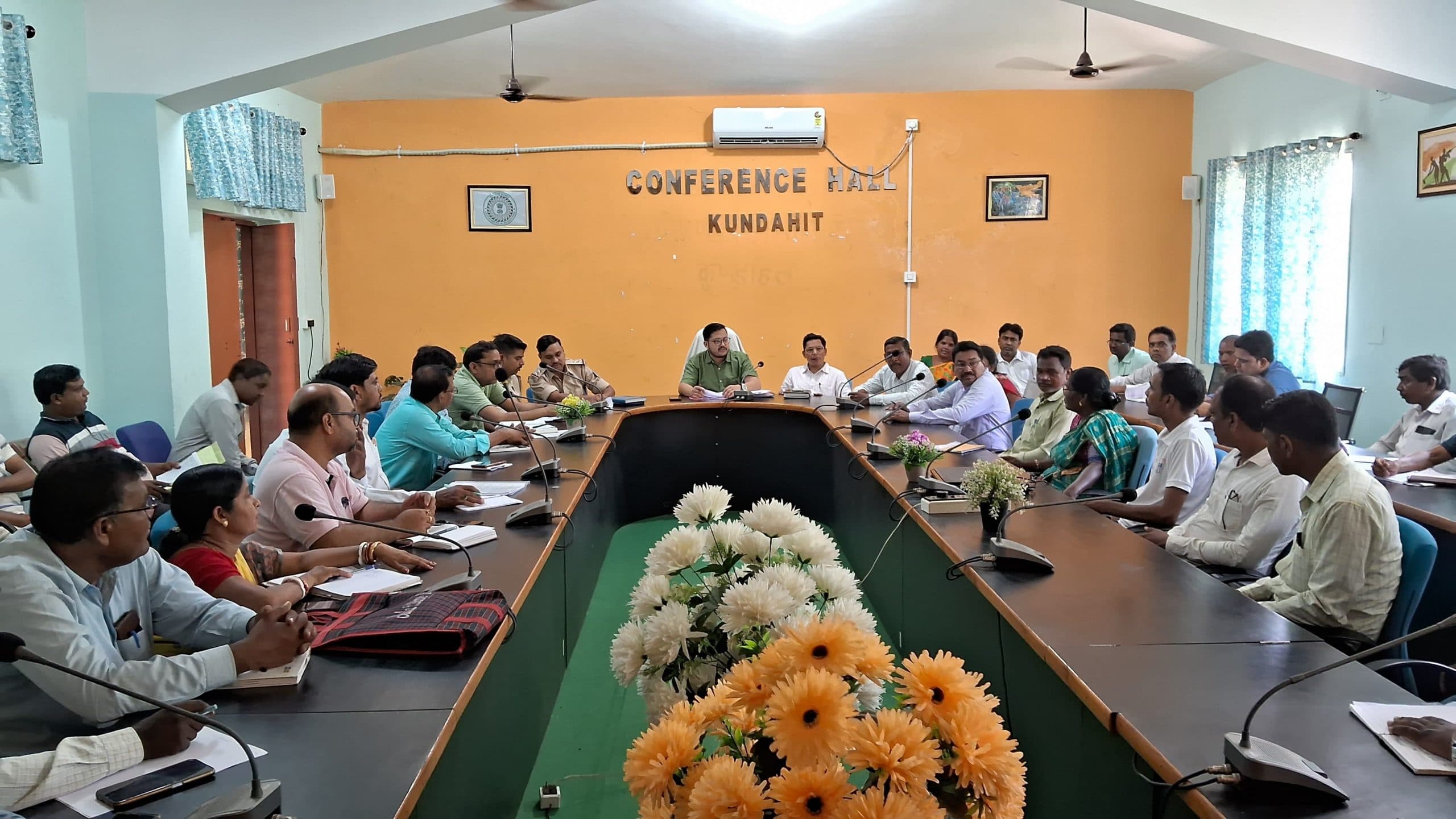 धरती आबा जनजाति ग्राम उत्कर्ष के लिए 15 गाँव चिह्नित