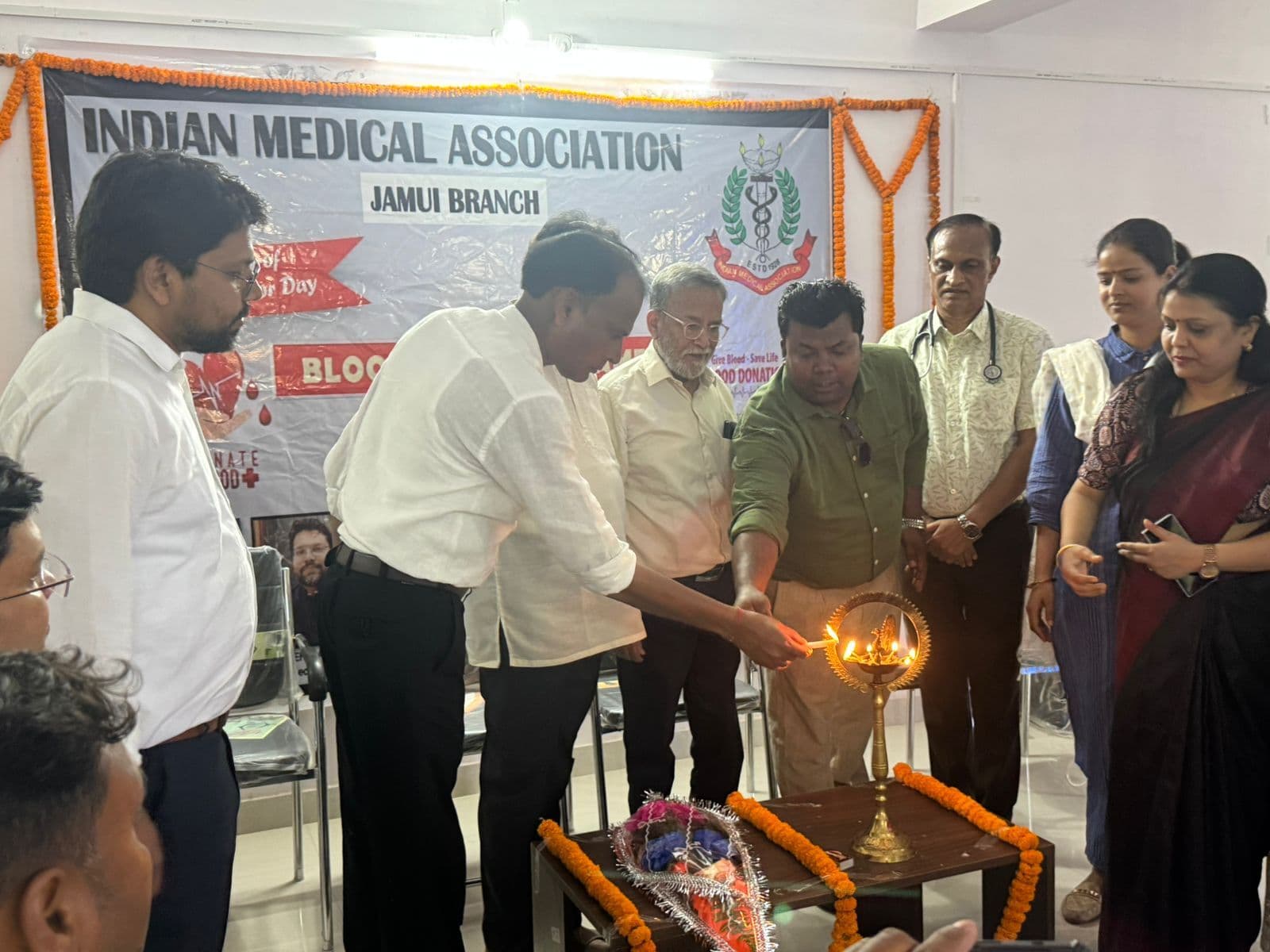 आइएमए के रक्तदान शिविर में 35 यूनिट रक्त संग्रह