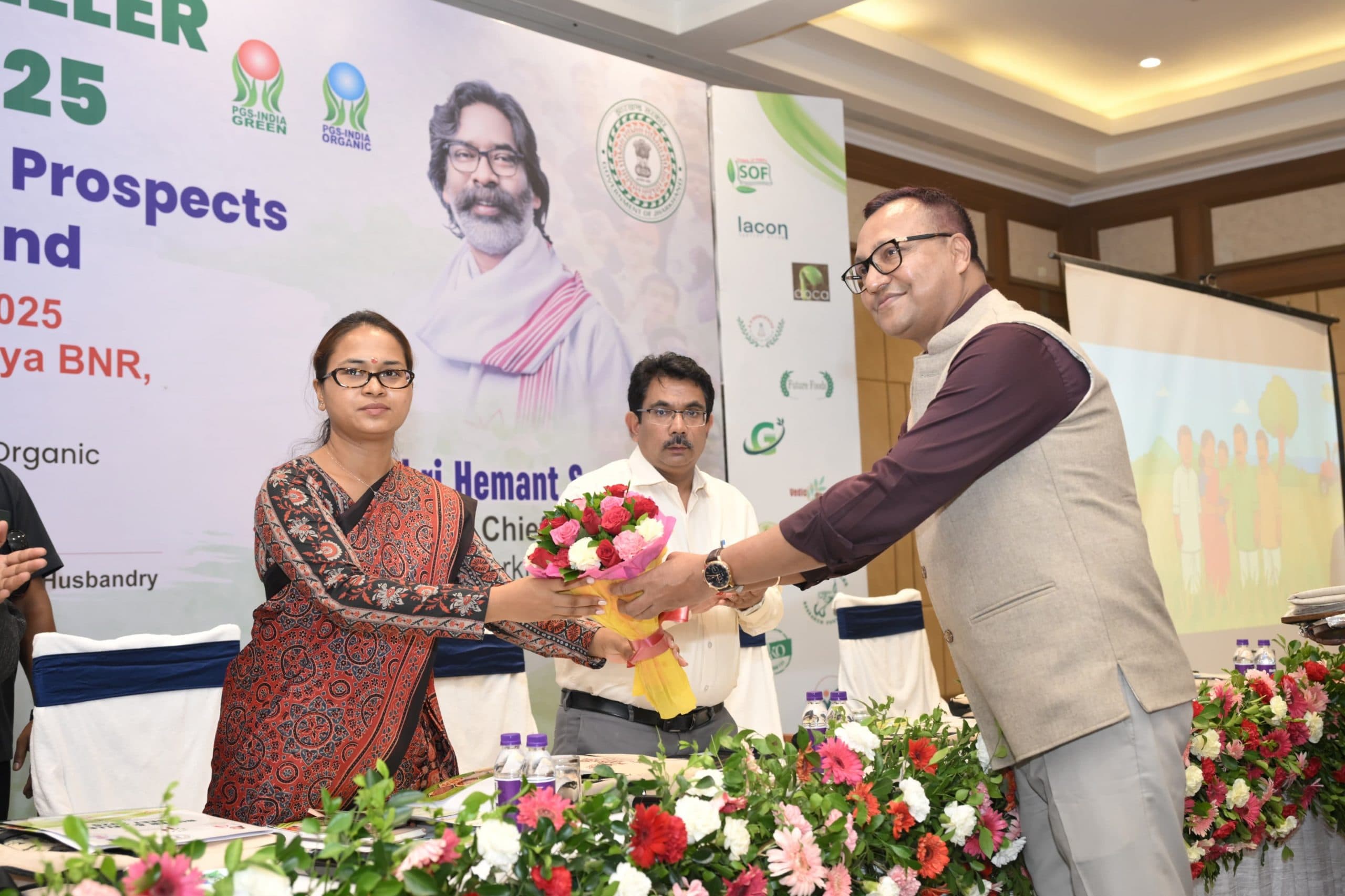 Political news : बाजार और किसानों के बीच आज भी बड़ा गैप : कृषि मंत्री