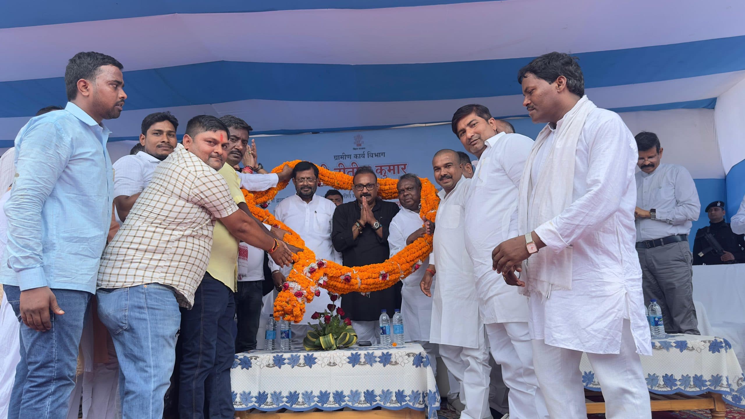 सीएम के नेतृत्व में गांवों में हो रहा विकास: मंत्री