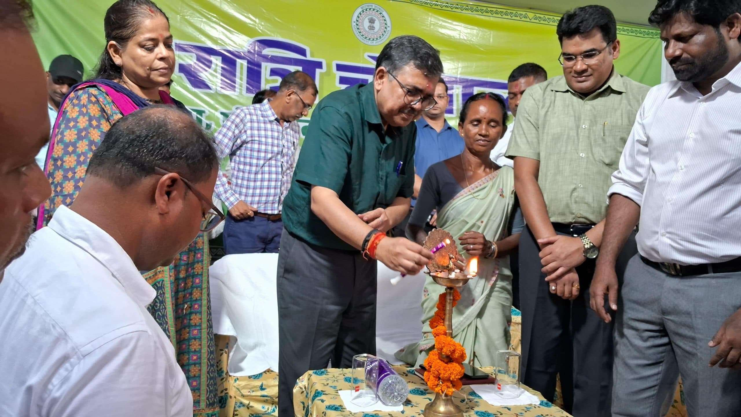 Bokaro News : बोकारो डीसी ने शुरू की रात्रि चौपाल