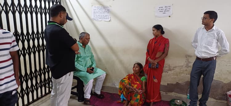 Bokaro News : पंचायत सेवक के जहर खाने के मामले में जांच की मांग
