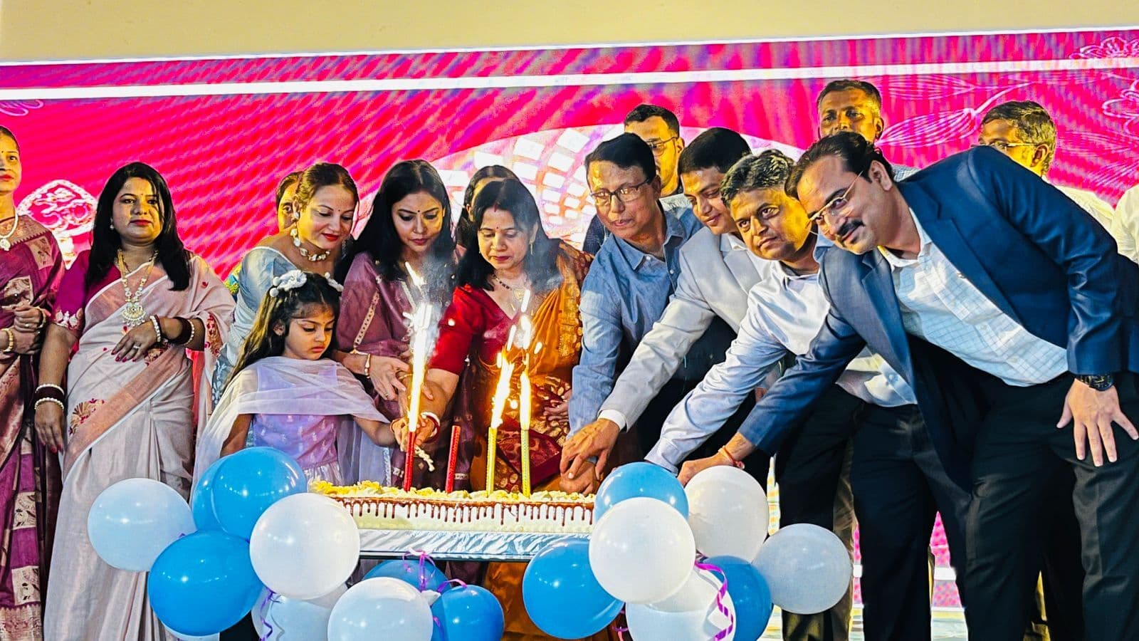 Dhanbad News: कर्मियों के मेहनत से आगे बढ़ रहा है हर्ल : गौतम माजी