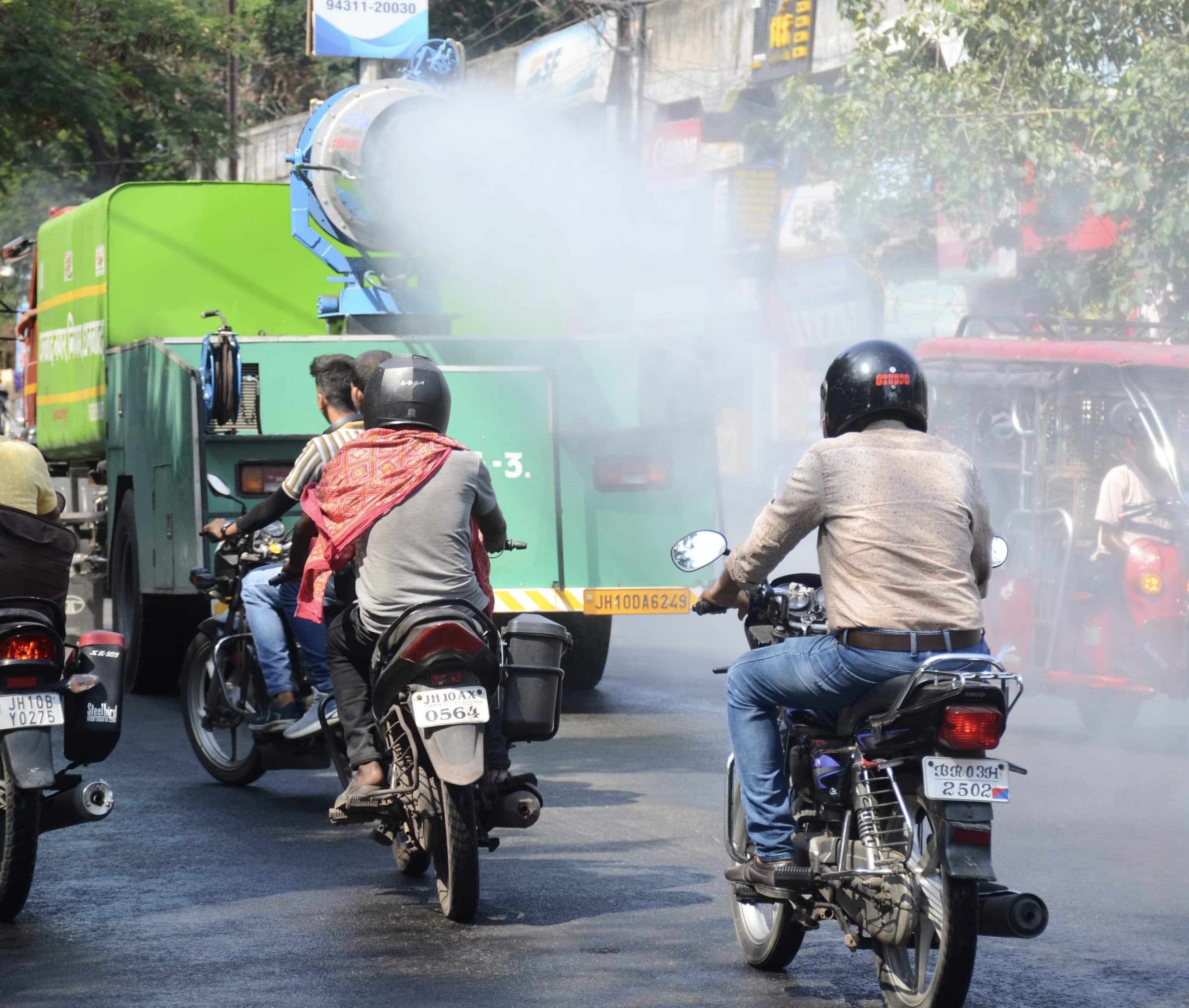 Dhanbad News : तल्ख धूप ने किया बेहाल, आज से राहत की उम्मीद