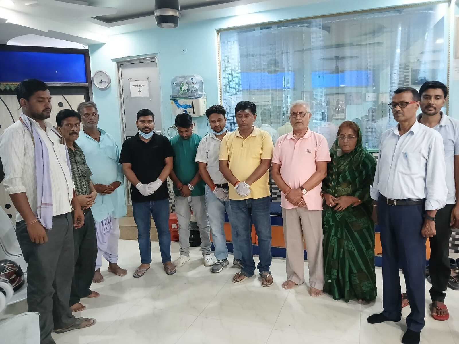 Samastipur News:चिकित्सक व मरीजों ने दी श्रद्धांजलि