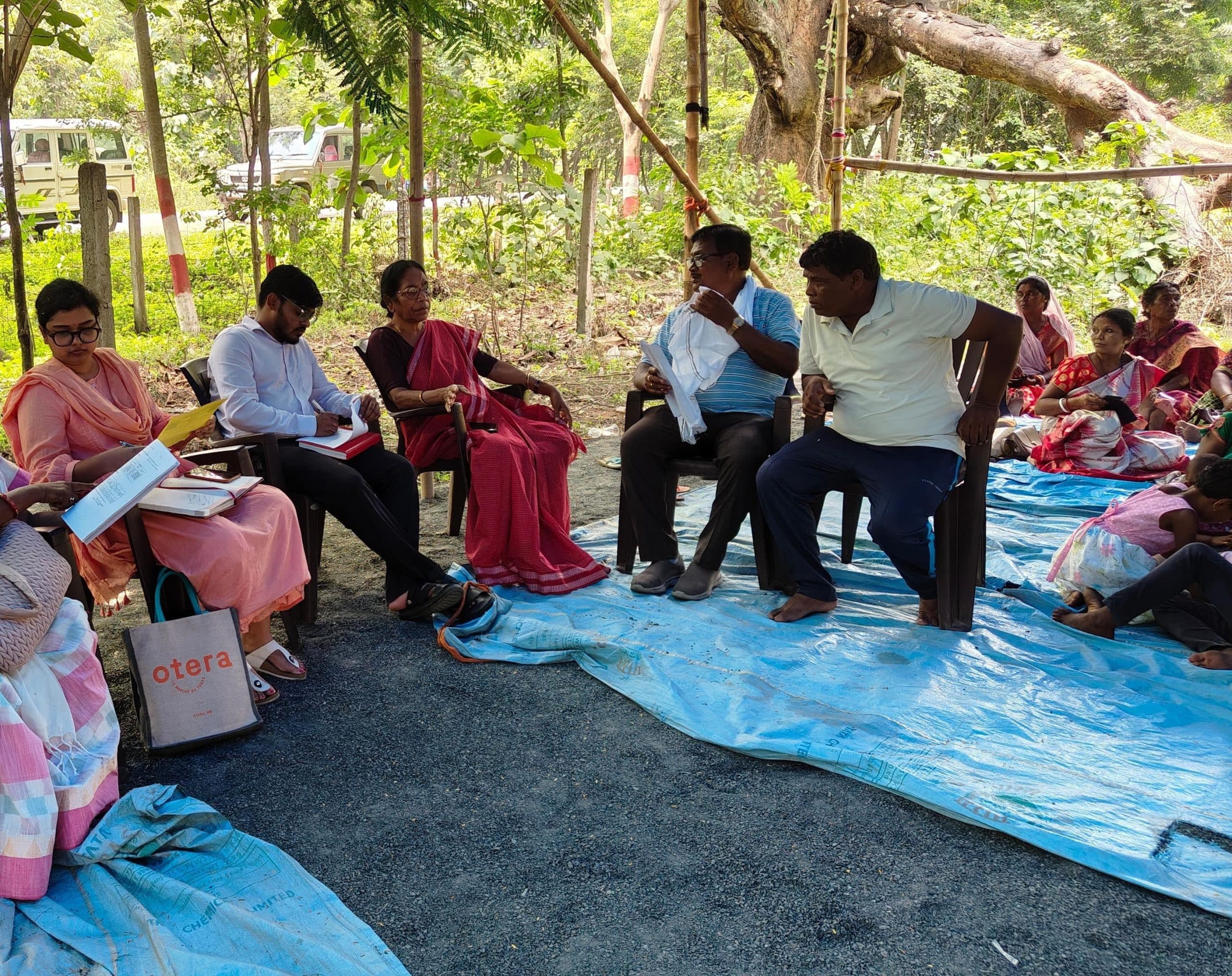 ग्रामीणों ने बंद कराया कोयला वाहनों का परिवहन