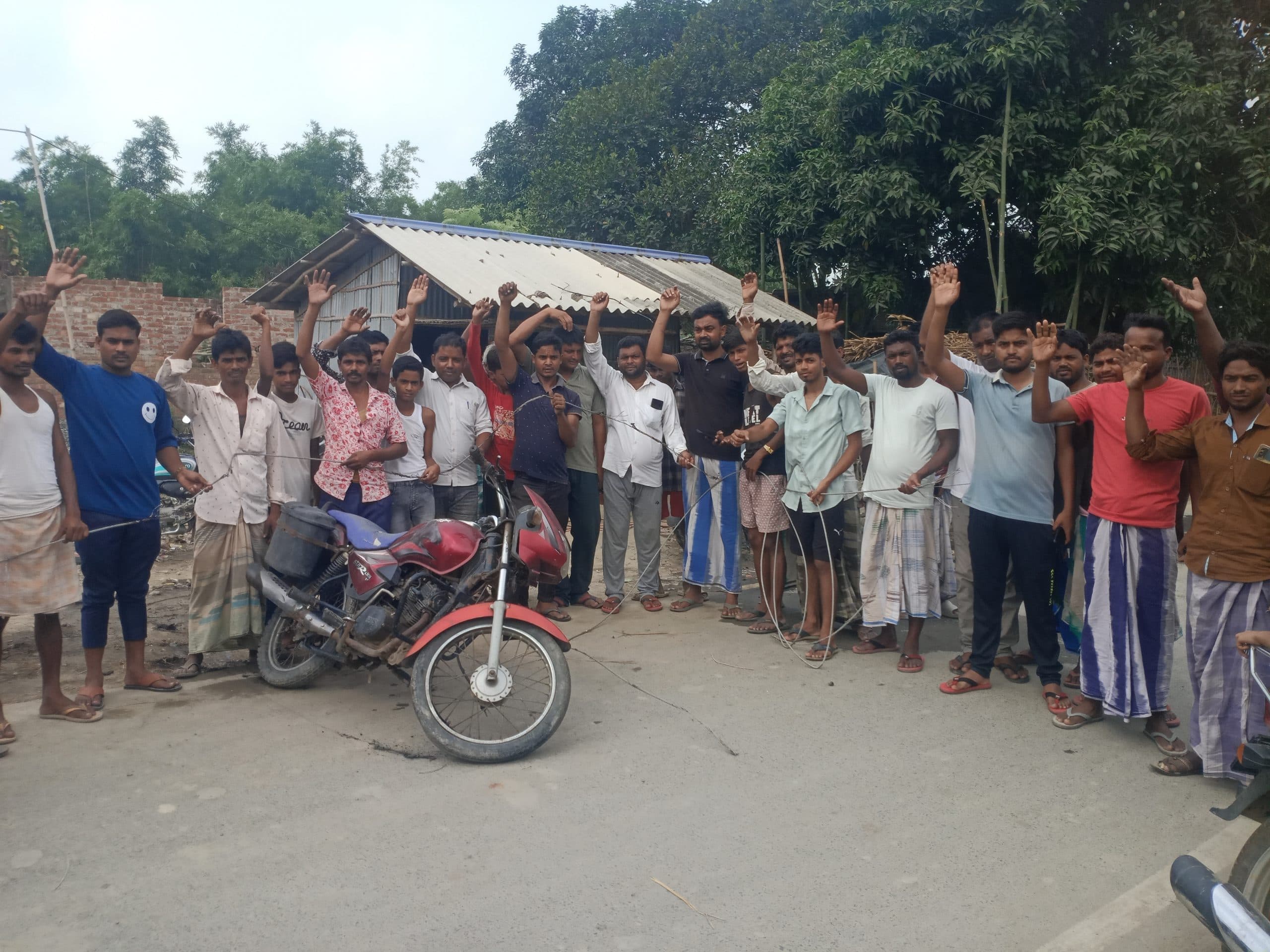 11 हजार उच्च क्षमता का तार टूटकर गिरा, बाल-बाल बचे लोग