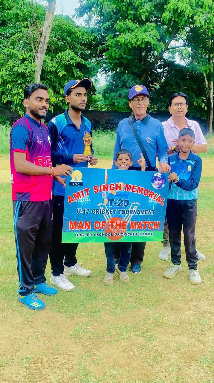 Amit singh memorial t-20 cricket tournament: जमशेदपुर सुपर किंग्स की टीम सेमीफाइनल में