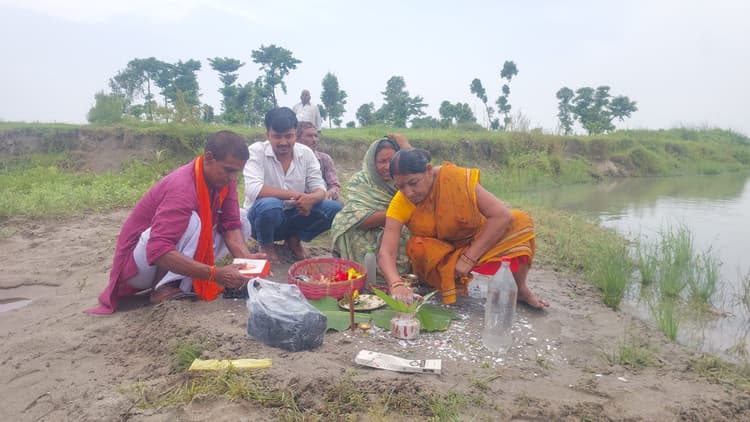 तटबंध मरम्मत कार्य की रखी आधारशिला
