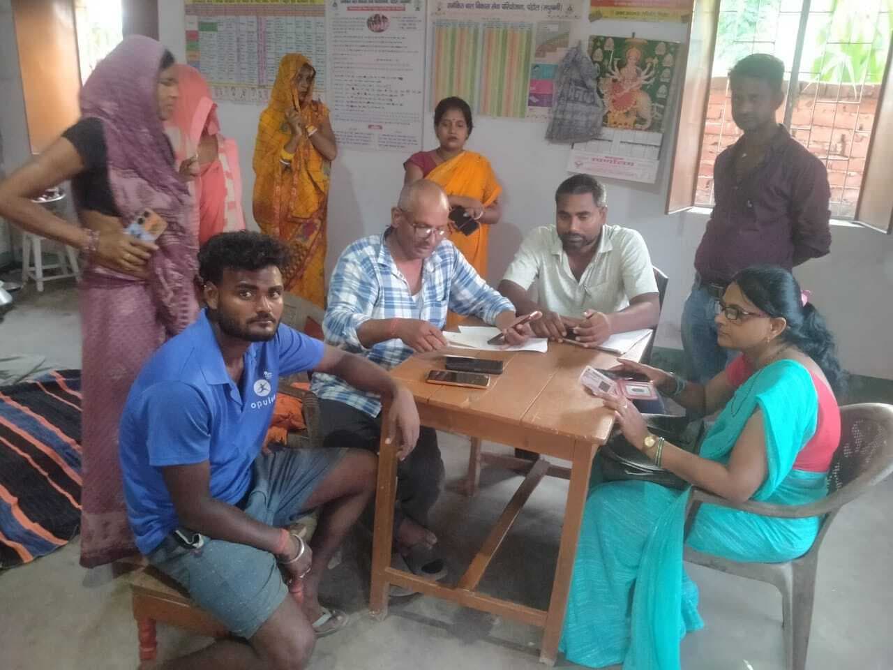 Madhubani News : फेस केपचरिंग सिस्टम के लिए बैठक आयोजित