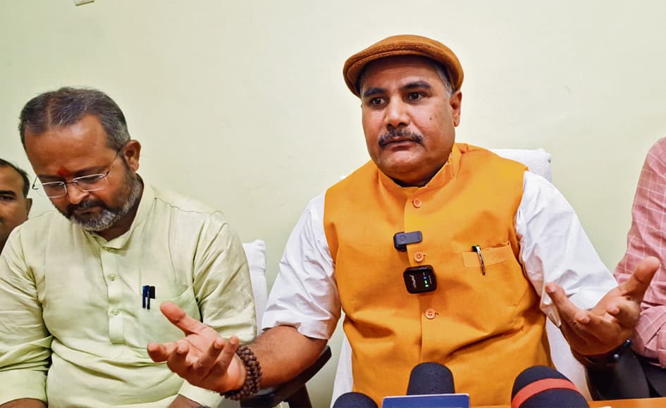 Gopalganj News : लालू प्रसाद के खिलाफ होनी चाहिए कार्रवाई : जनक राम