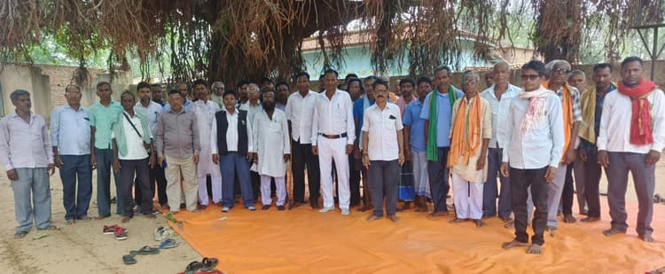 Giridih News :झारखंड आंदोलन कारियों की बैठक में कई मुद्दों पर चर्चा