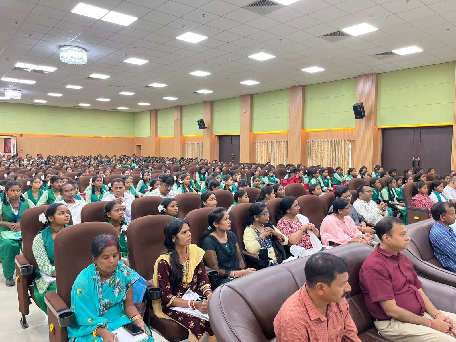 Seraikela Kharsawan News : आज का विषय चयन, कल की सफलता की कुंजी