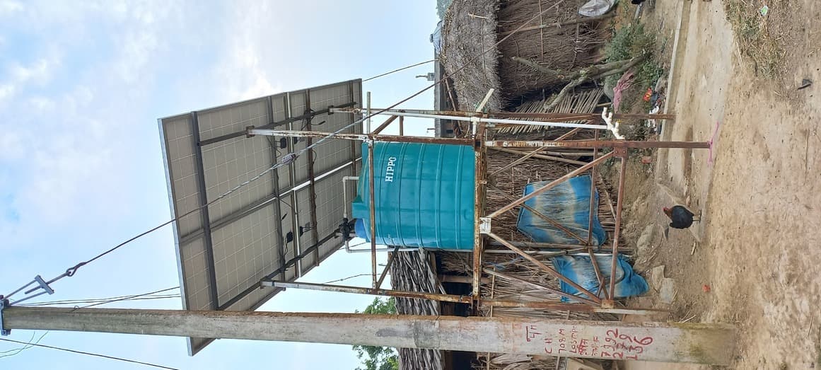 पेयजल के लिए ग्रामीणों का सहारा बना डब्बा वाला पानी