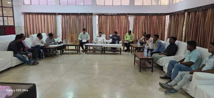 संगठित व असंगठित मजदूरों को मिले मूलभूत सुविधाएं : विघ्नेश्वर महतो