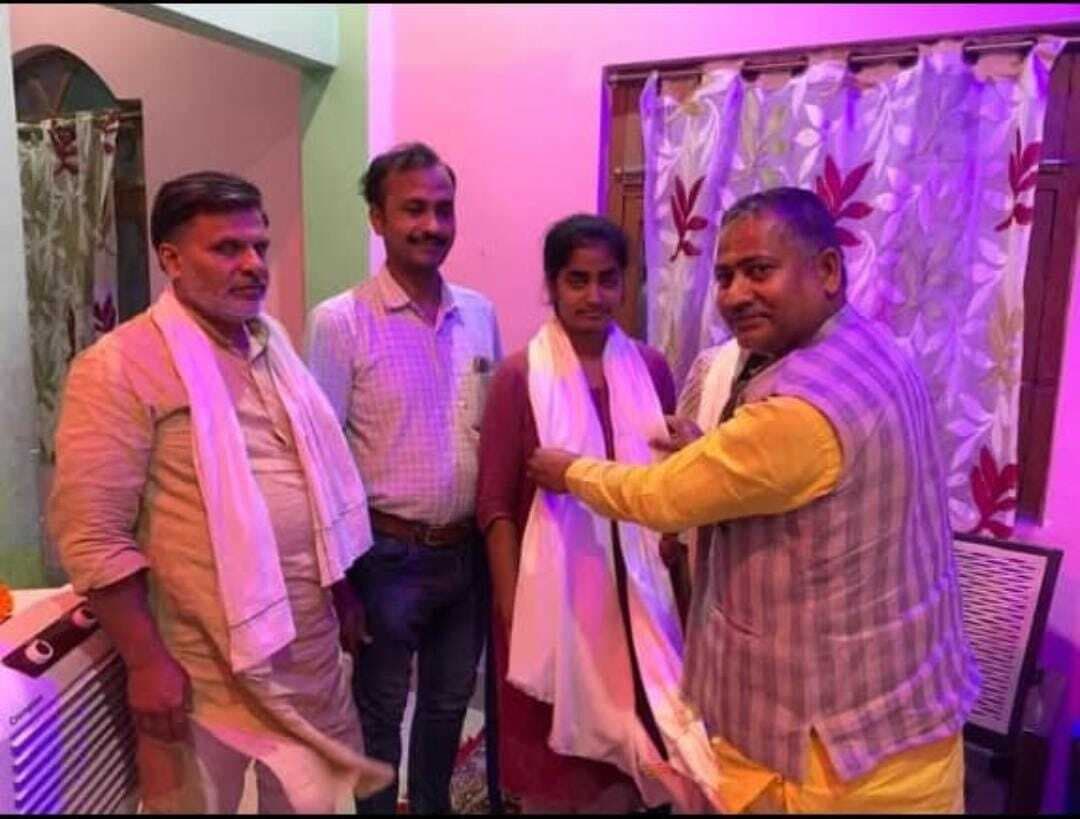 Motihari: दो सगी बहनों ने एक साथ नीट में पायी सफलता