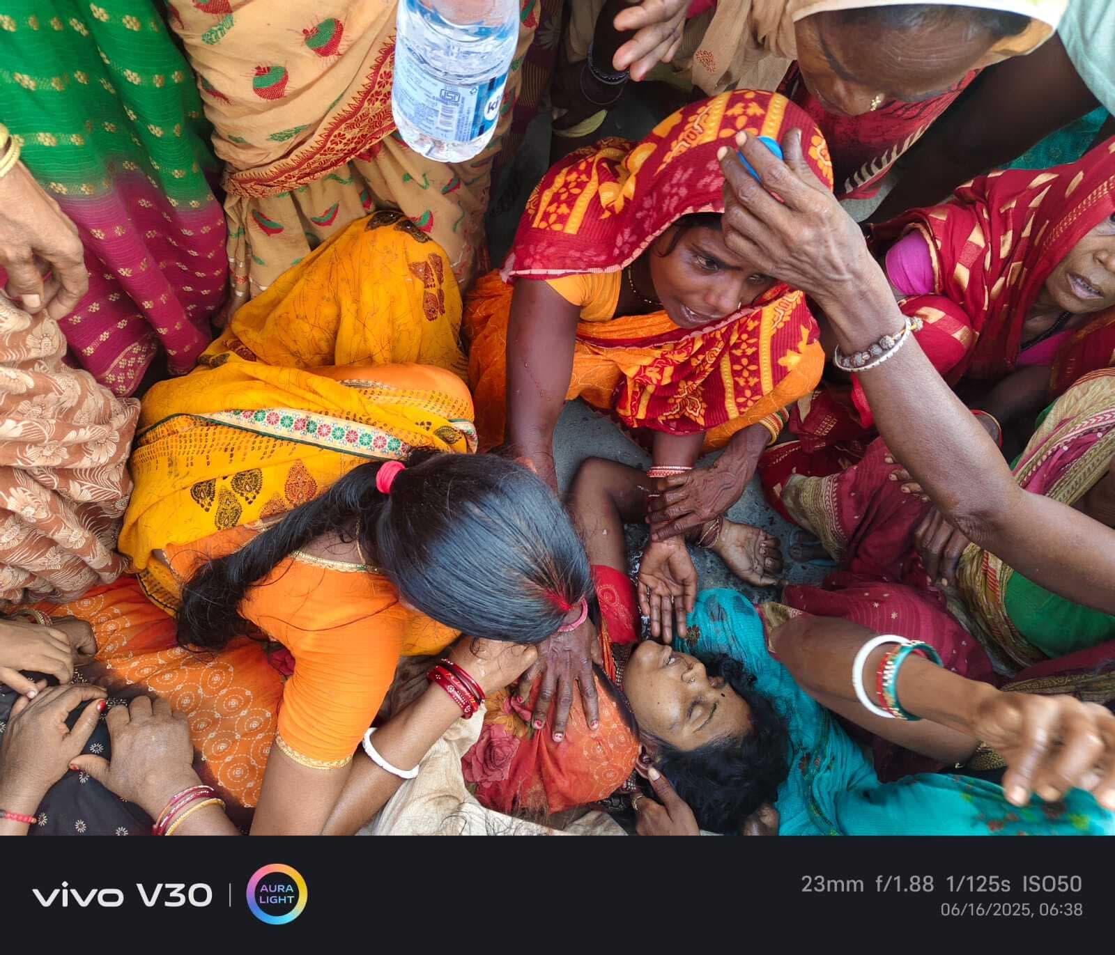 स्कॉर्पियो की ठोकर से महिला की मौत, आक्रोशित लोगों ने किया सड़क जाम